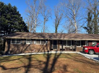 5971 Robin Hood Ln, Norcross, GA 30093