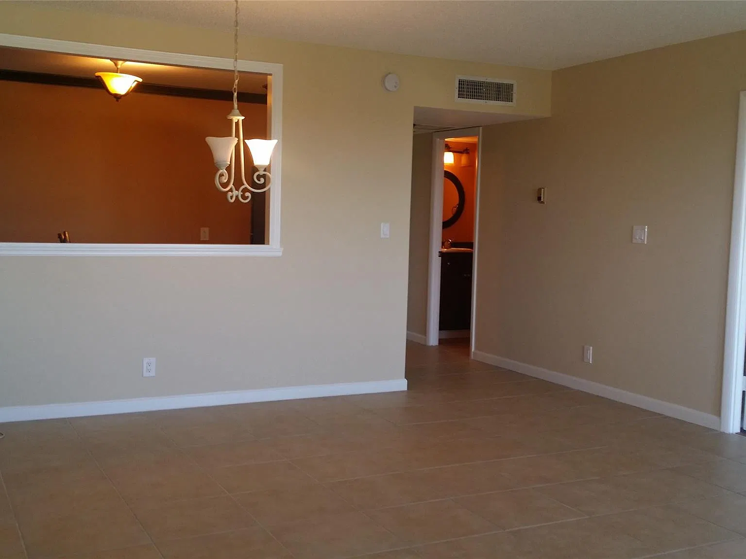 1 bed, 1.5 bath, 900 sqft, $1,650 — Photo 3