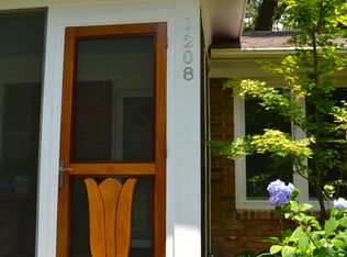1208 Kensington Dr, Charleston, SC 29407