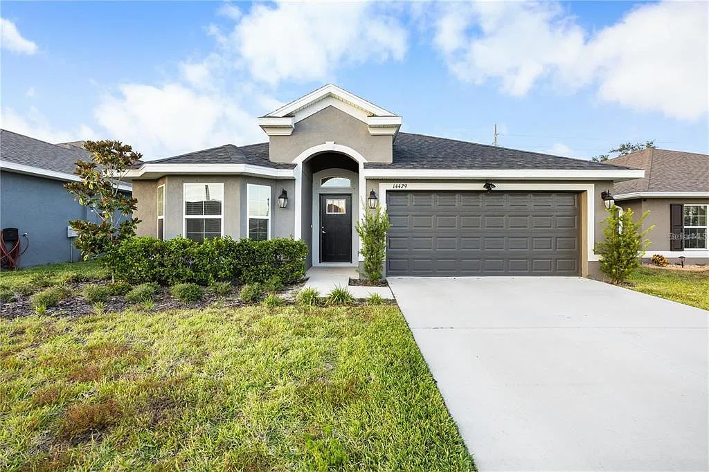 3 bed, 2.0 bath, 1527 sqft, $2,250 — Photo 1