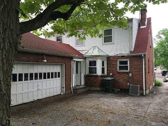 3rd image of 1640 Cornell Dr