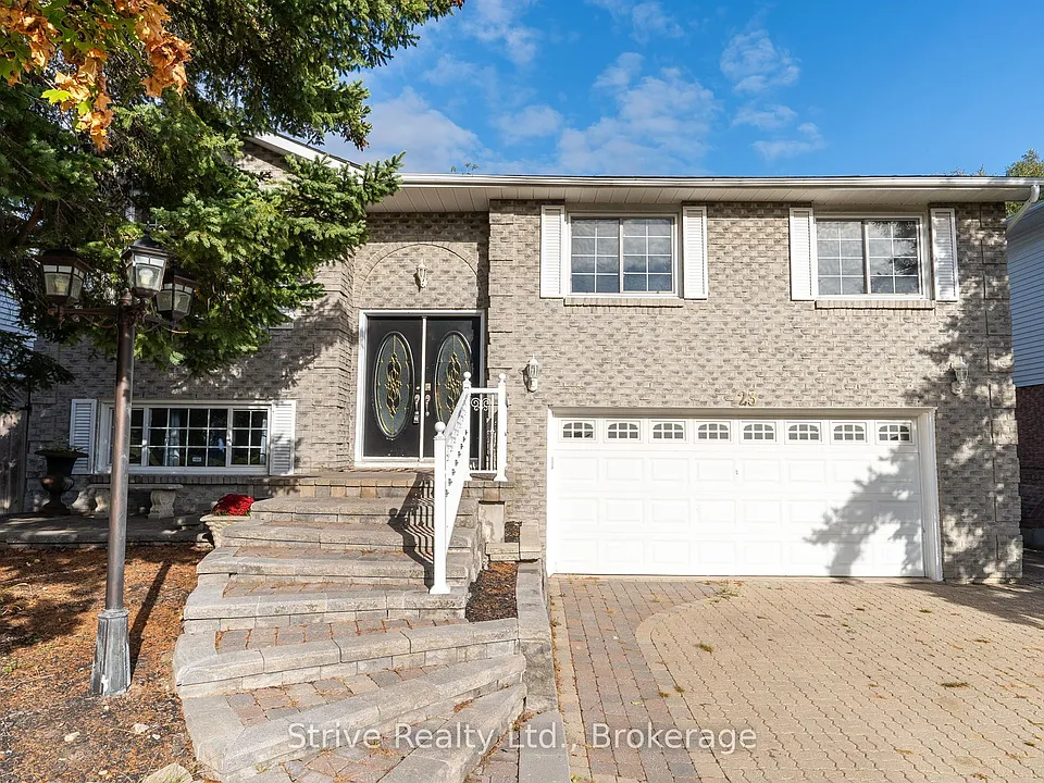 23 Cherry Blossom Cres #UPPER
