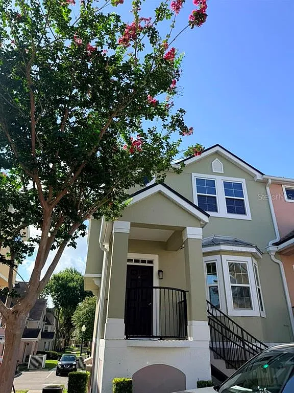 3 bed, 2.5 bath, 1634 sqft, $2,500 — Photo 4