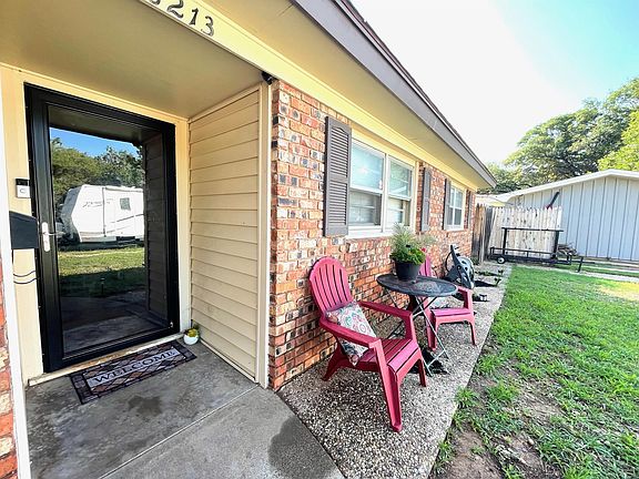 2nd image of 6213 Avenue W