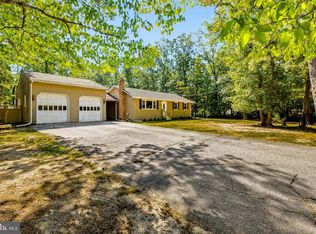 1741 Lakeside Dr, Williamstown, NJ 08094