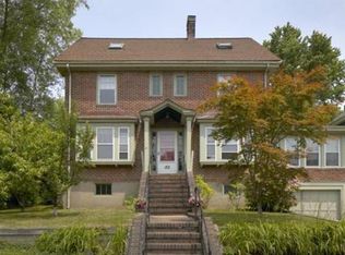 53 Columbia St, Watertown, MA 02472