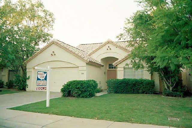 1st image of 3140 E BAYLOR Lane