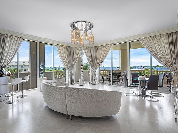 2nd image of 3000 Ocean Blvd Floor 402