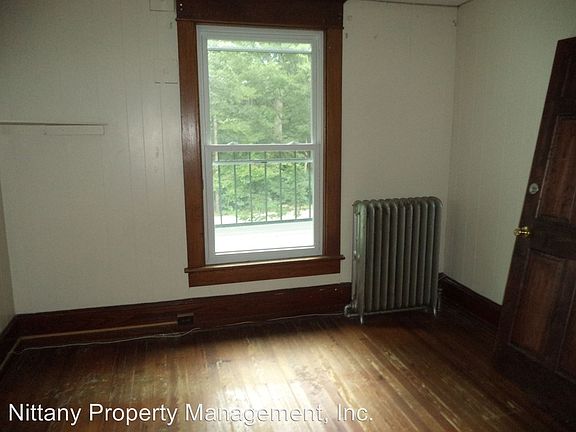 4th image of 137 E Park Ave
