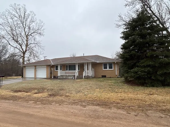 611 W Arlington St, Arlington, KS 67514