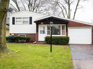 1086 Andean Pl, Highland Park, IL 60035