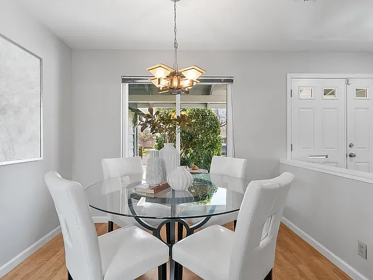 1542 Trevor Dr — Photo 15