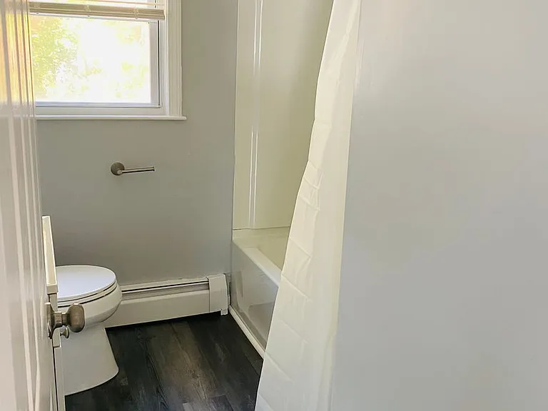 60 Hollis St — Photo 7