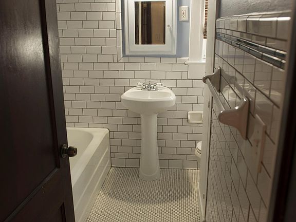 5th image of 109 W Frances Ave
