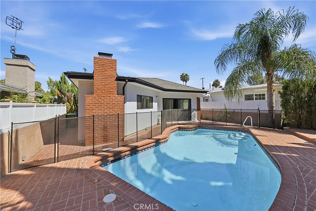 4 bed, 2020 sqft, $7,000 — Photo 4