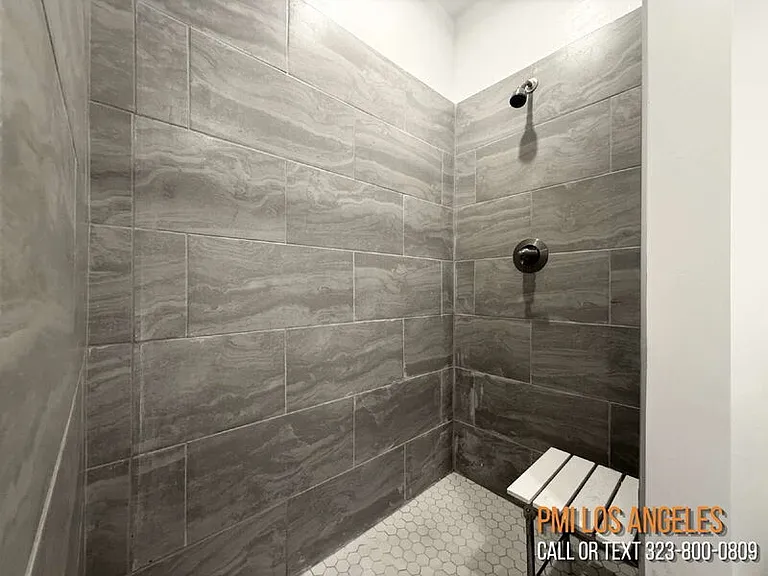 1258 Leighton Ave #B — Photo 9