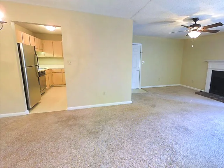 The Mark Apartments — Photo 6