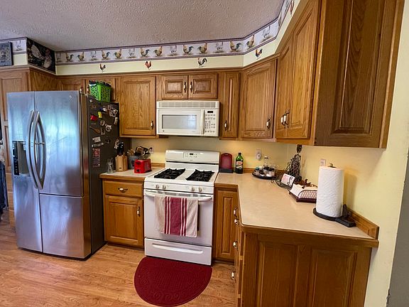 3rd image of 7081 Martin Rd