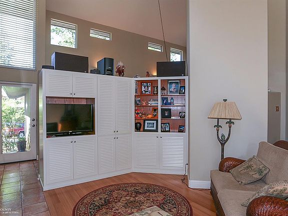 3rd image of 144 Sierra Blanca Ct
