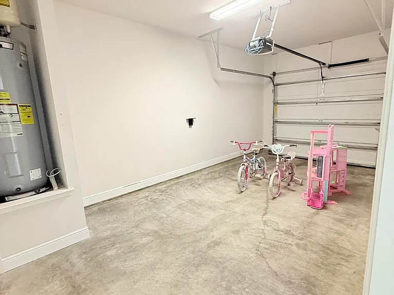 7682 Shadow Lake Dr — Photo 31