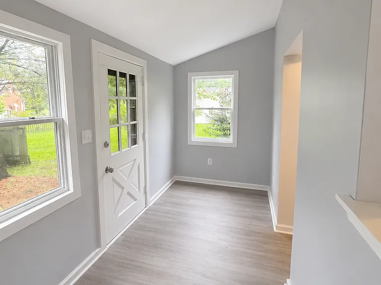 2093 Newcome St — Photo 14