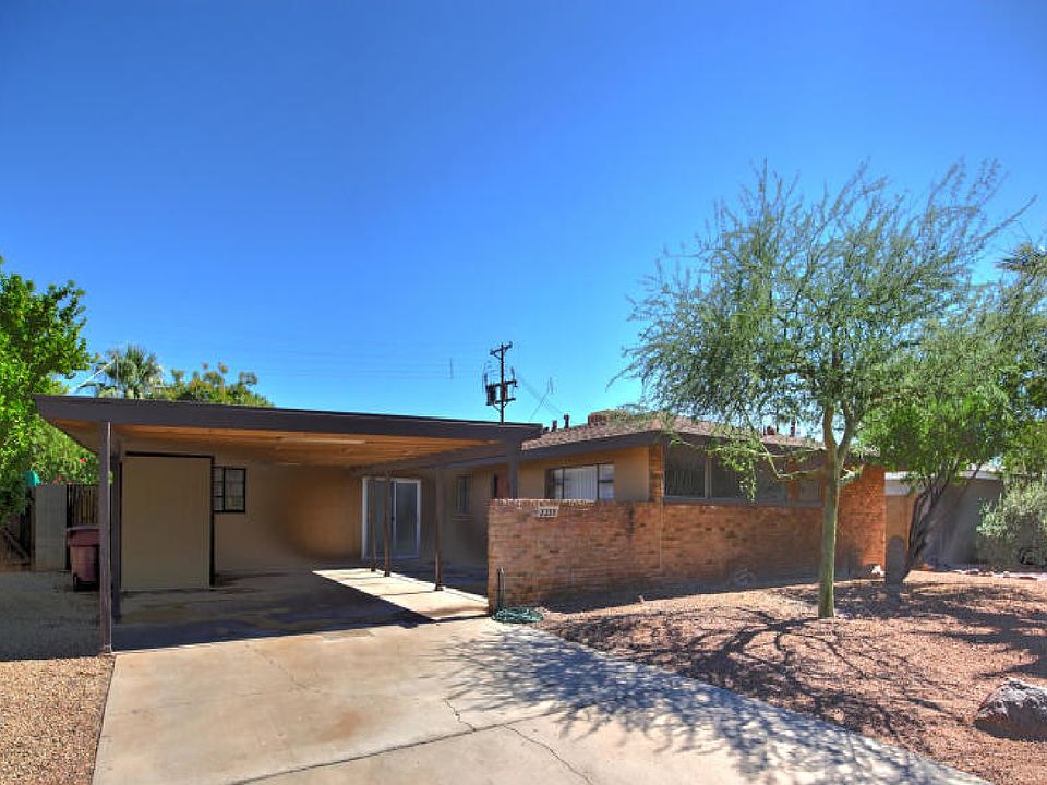 1st image of 2239 N 72nd Pl