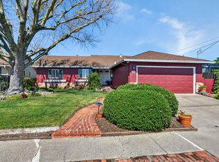 309 Twin Oaks Way, Healdsburg, CA 95448