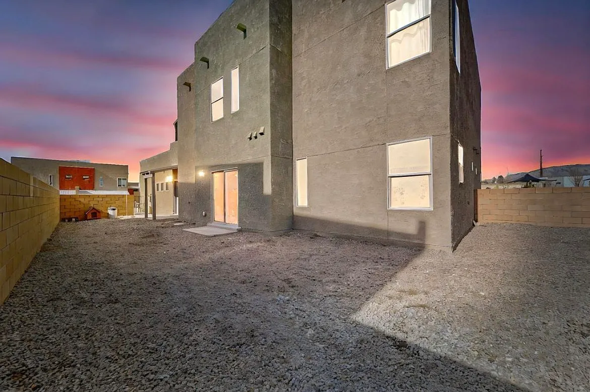 Building Photo - 1504 Gulfstream Dr SE