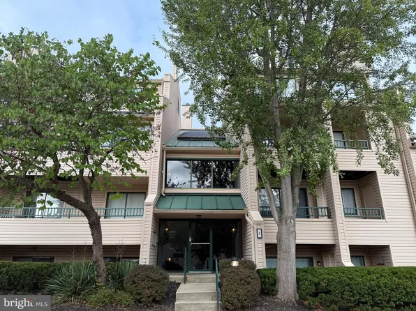 2 Winners Cir APT 1B, Owings Mills, MD 21117