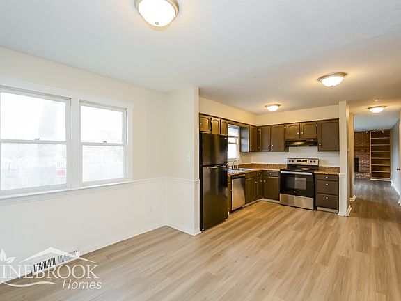 4th image of 23 Frazer Dr