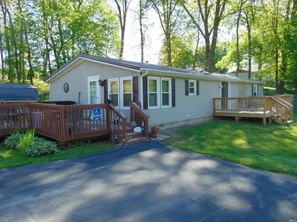 3662 E Lake Rd #28-W, Monticello, IN 47960