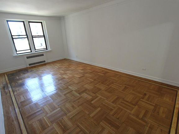 3rd image of 4129 41st St #3G