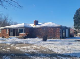 59295 Bates Rd, Lenox, MI 48048