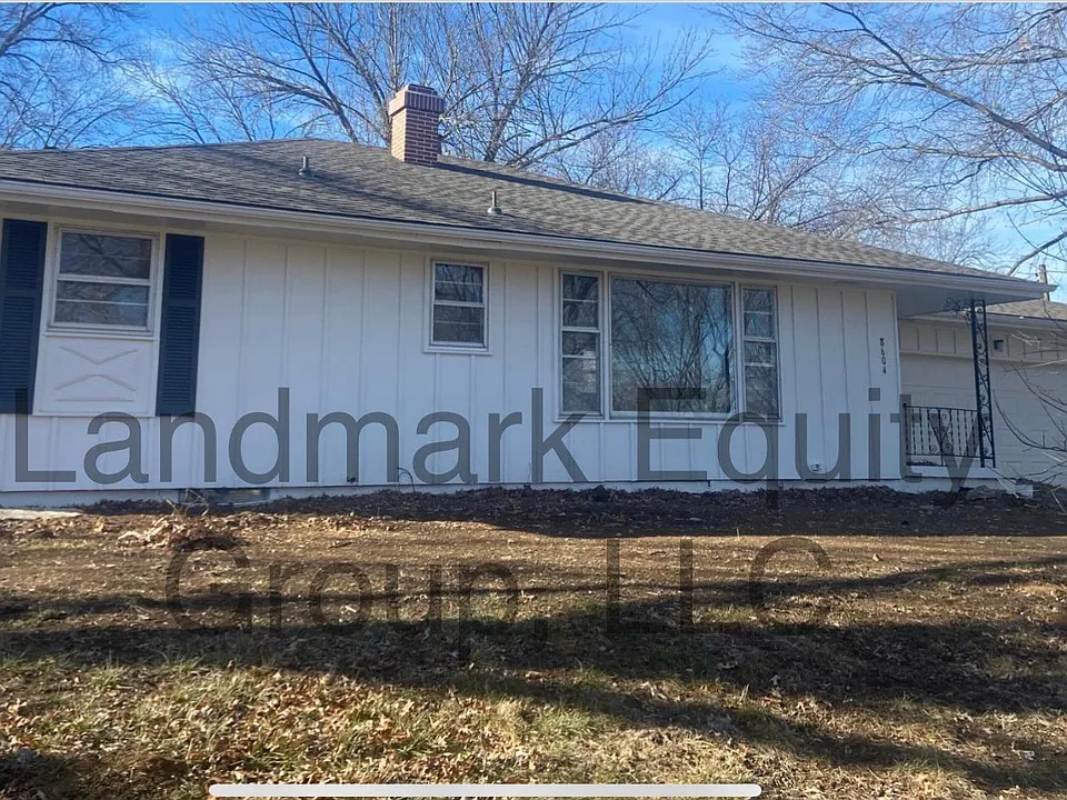 8604 E 84th Ter