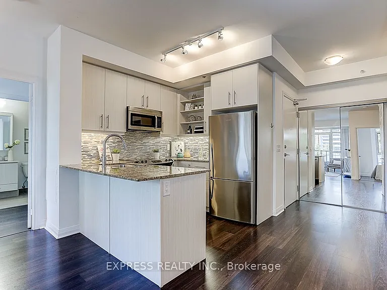 55 Oneida Cres #308 — Photo 4
