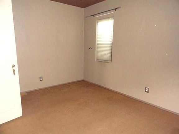 5th image of 2102 N Lafayette Ave