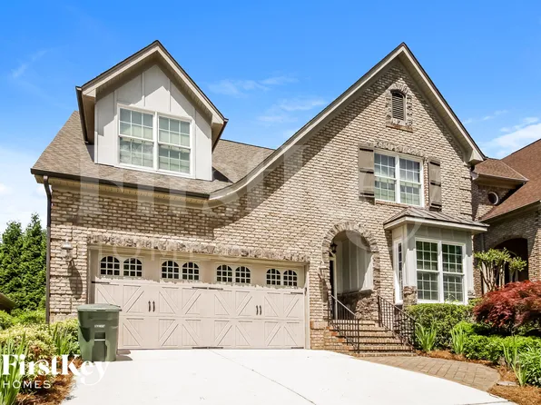 1304 Westminster Dr, Greensboro, NC 27410