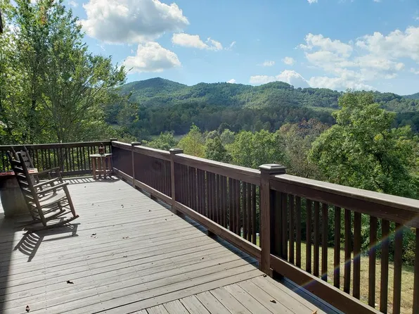 647 Bethabara Vw, Hayesville, NC 28904