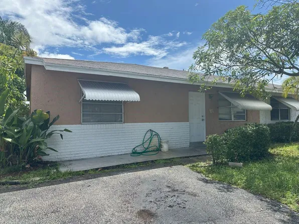 4696 Gladiator Circle, Greenacres, FL 33463