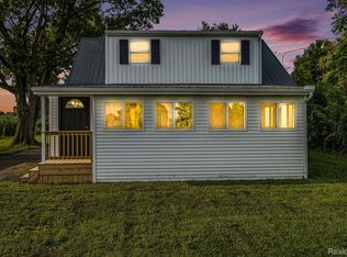 5192 E Coldwater Rd, Flint, MI 48506