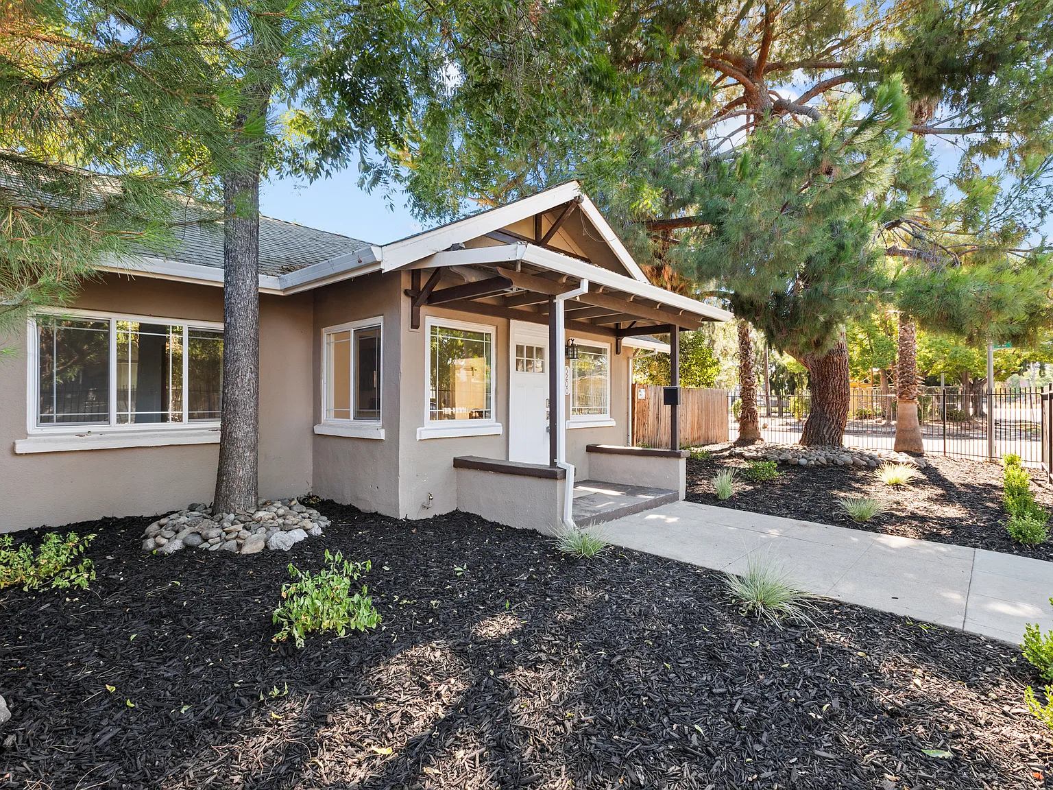 3 bed, 1477 sqft, $2,500 — Photo 4