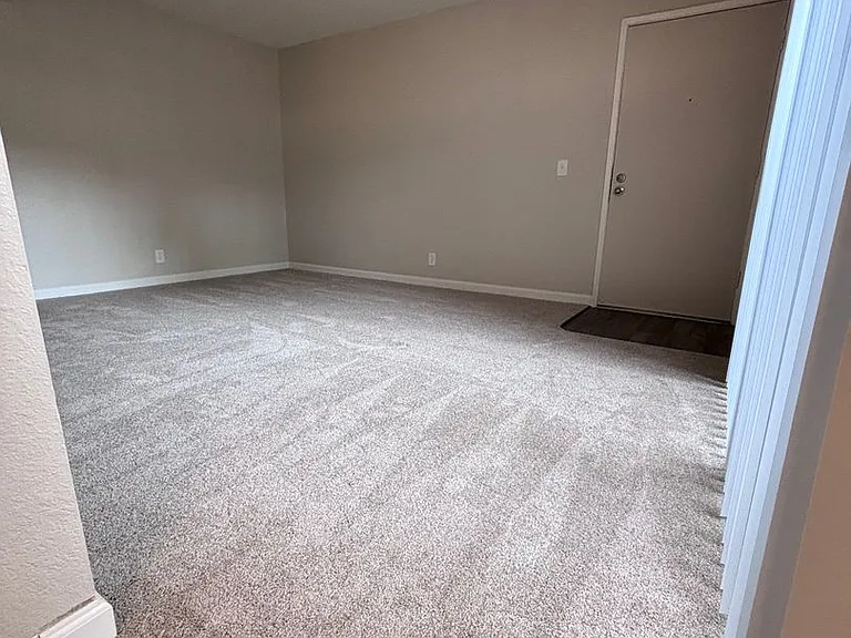 Park Place Apartments, Where Modern Comforts and Charm Meet! — Photo 15