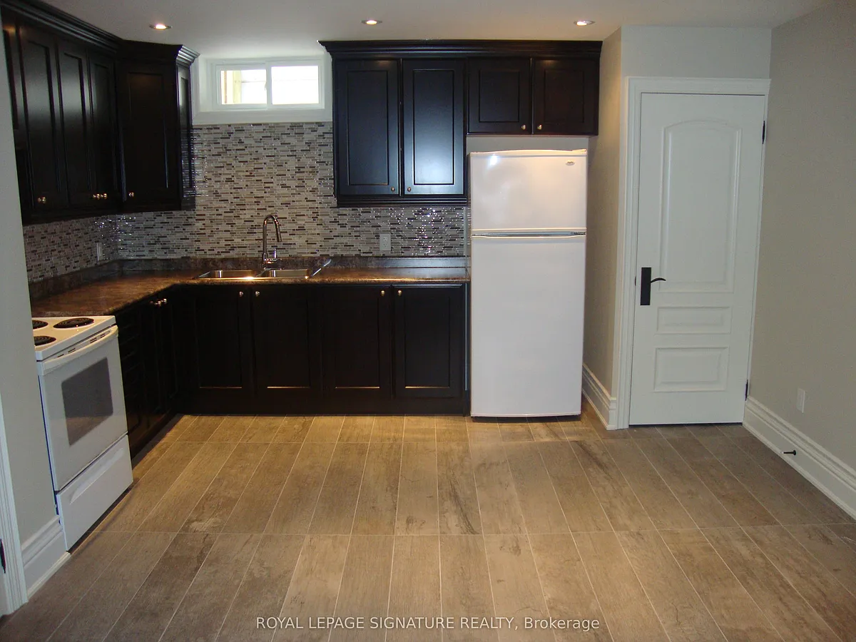 Building Photo - 179 Durant Ave #BASEMENT