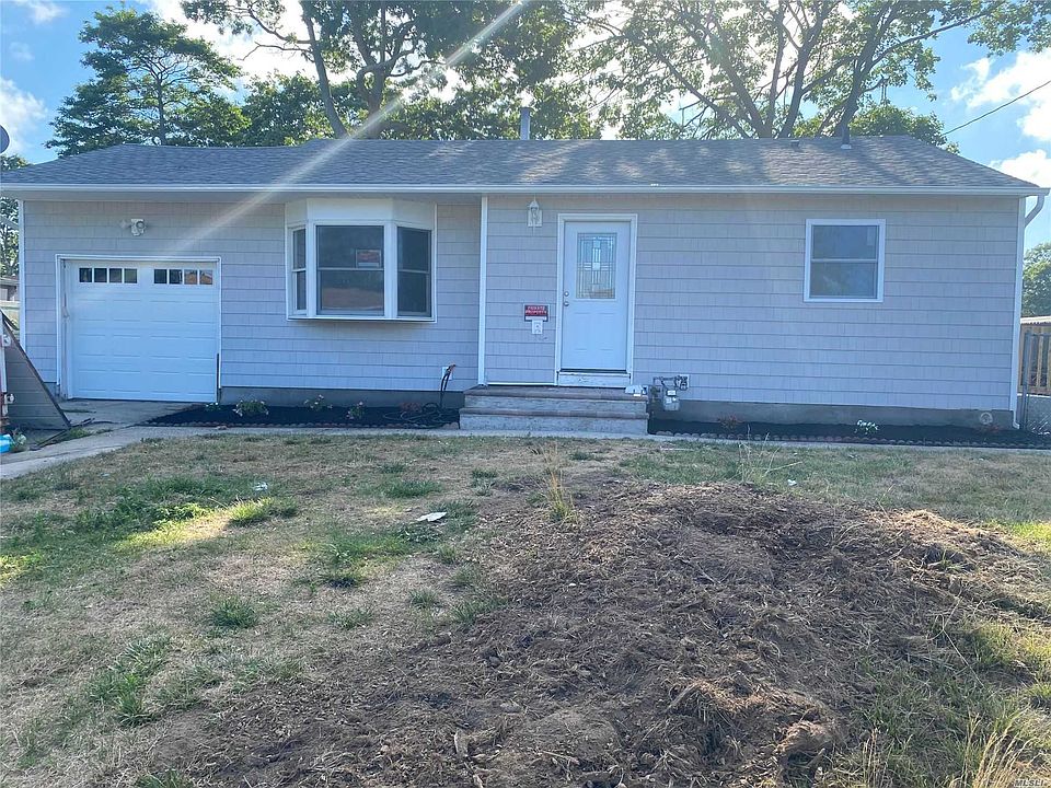 1st image of 1006 Carll Dr