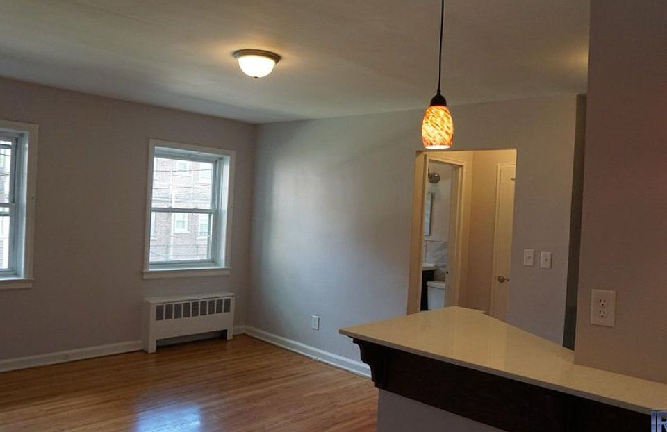 1st image of 15 Branch Brook Pl #1