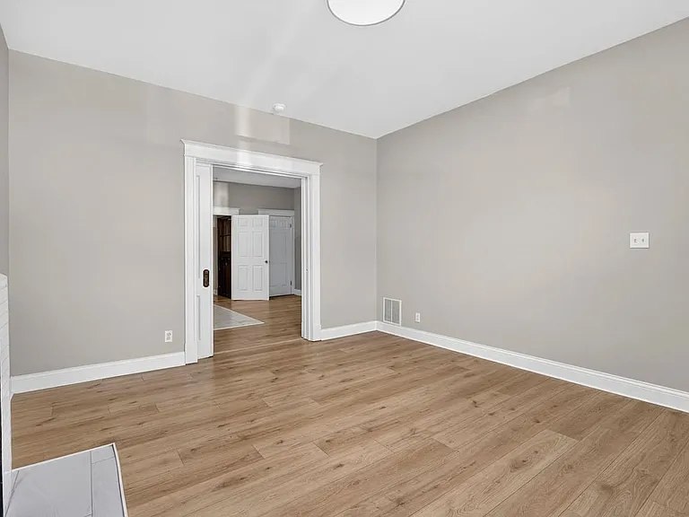 3223 Minnesota Ave #1F — Photo 16