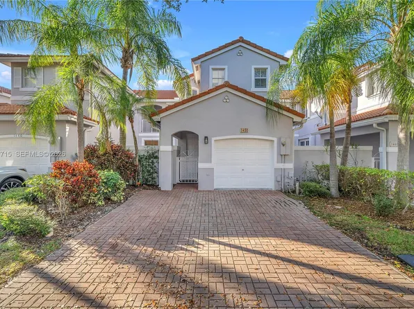 1450 Weeping Willow Way #1450, Hollywood, FL 33019