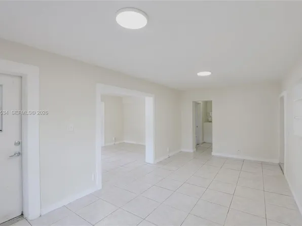 2250 NE 136th St, North Miami Beach, FL 33181