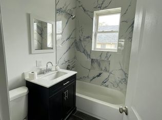 1126 Drake Ave #2F, Roselle, NJ 07203