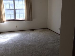 22 W Stadium Rd S, Bixby, OK 74008